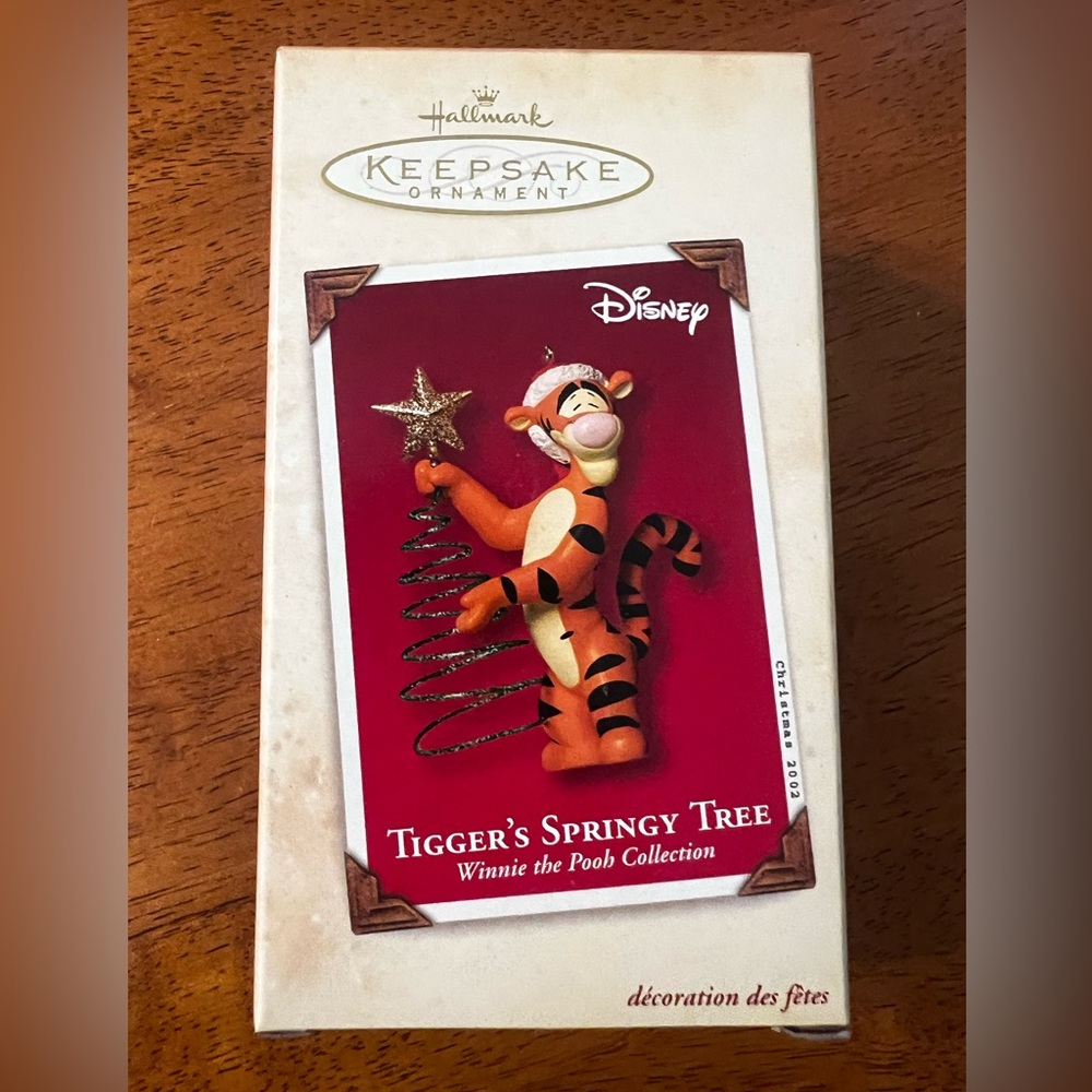 Hallmark Keepsake 2002 TIGGER'S SPRINGY TREE Winnie the Pooh Ornament Disney NIB